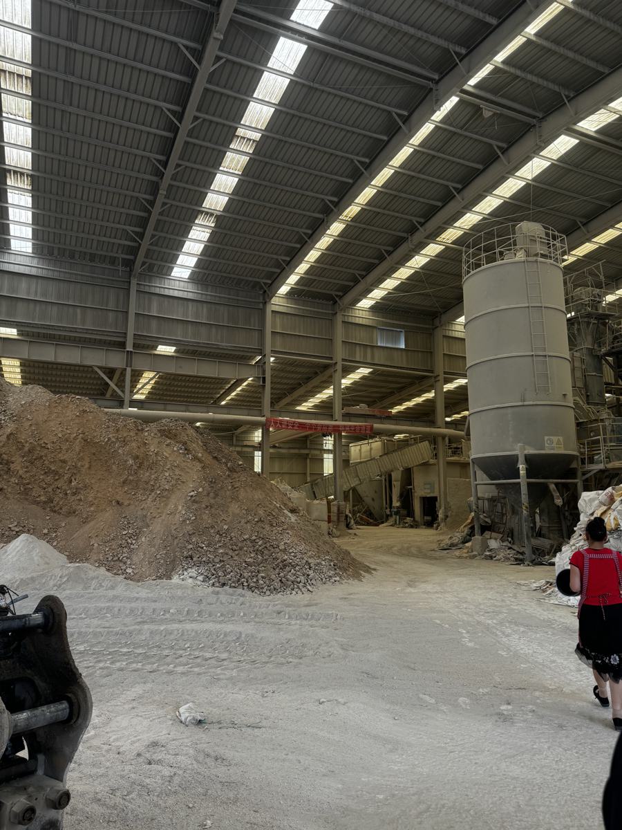 Сырьевой цех завода газобетона